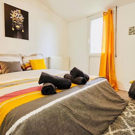 Mona Lisa : Superbe Loft Centre Ville - Parking Gratuit - Wifi Ultra Rapide-Appareil Massage-Netflix-Jeu Societe Troyes Buitenkant foto